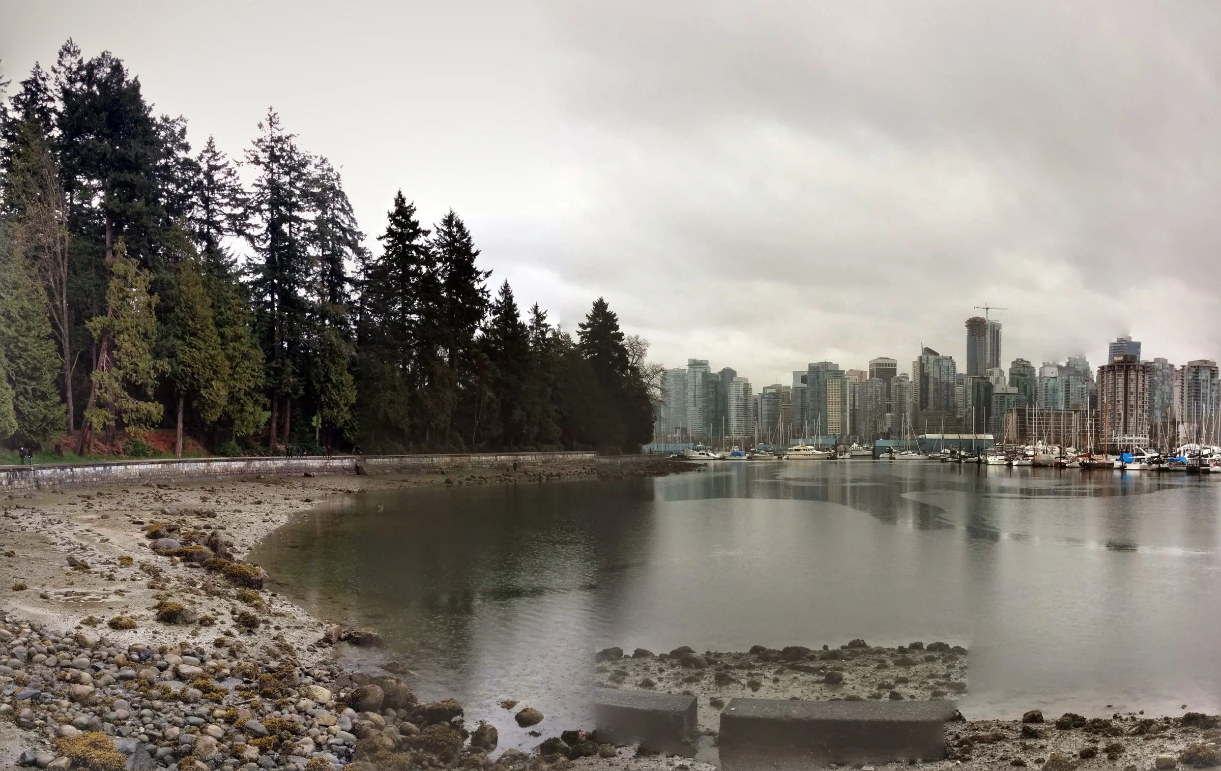Toàn cảnh trung tâm thành phố Vancouver, Canada và công viên Stanley
