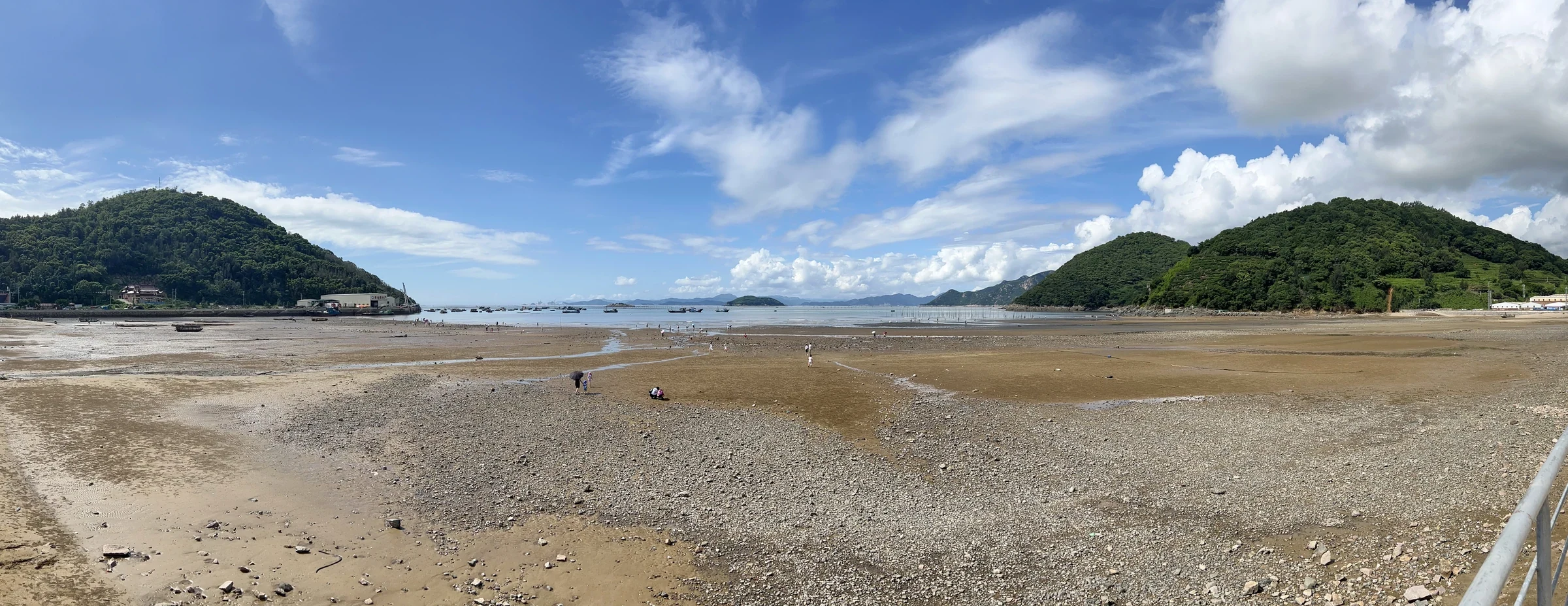福建霞浦小皓海灘及潮間帶海岸全景，2023 年實景