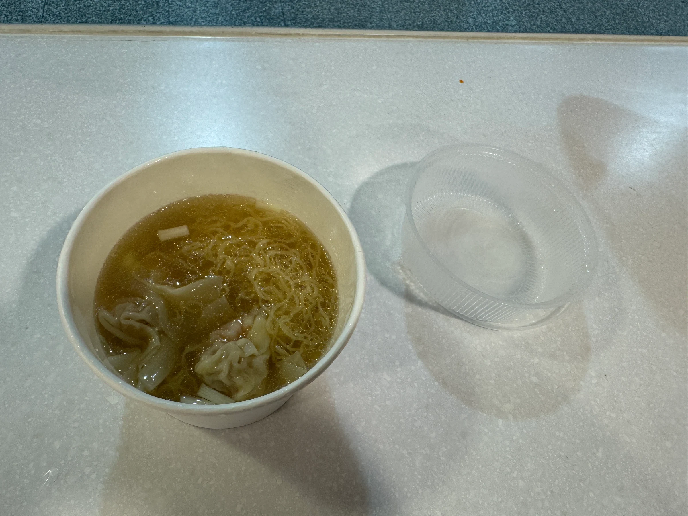 香港粥麵類餐點示意